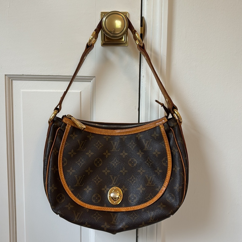 LOUIS VUITTON Tulum PM Shoulder Bag with box - Picture 4 of 15